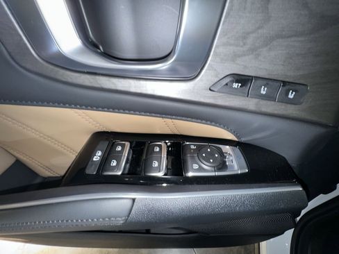 New 2025 Kia Sorento SX Prestige w/ Olive Brown Leather Package image 17