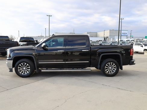 Used 2017 GMC Sierra 1500 SLT w/ SLT Premium Package image 3