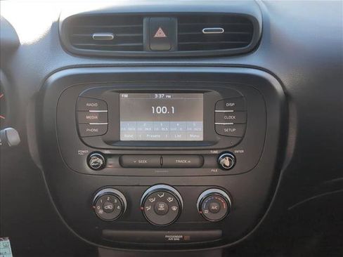 Used 2019 Kia Soul Base image 14