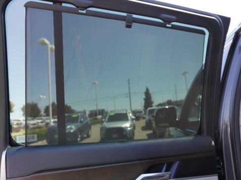 Used 2022 Jeep Grand Wagoneer Series I AWD/4WD image 17
