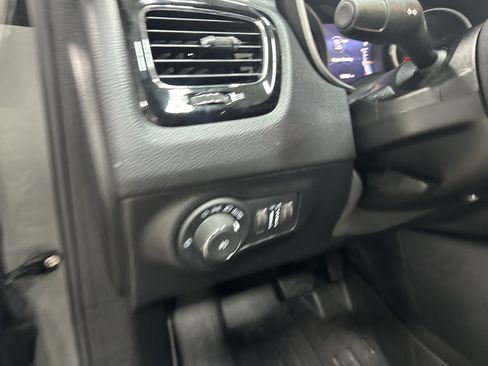Used 2021 Jeep Compass Limited w/ Elite Exterior Group AWD/4WD image 16