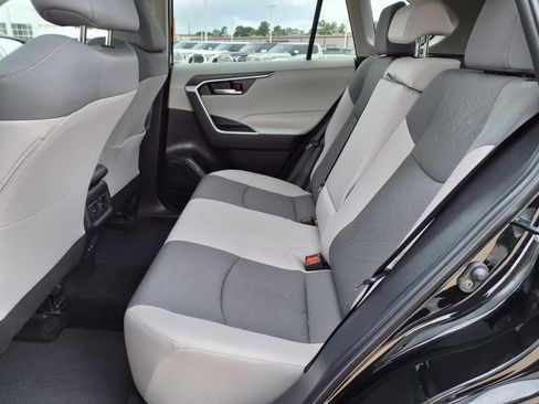 Certified 2025 Toyota RAV4 XLE w/ Convenience Package image 19