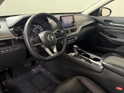 Used 2021 Nissan Altima 2.5 SL FWD image 4