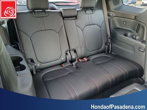 New 2025 Honda Pilot Black Edition image 18