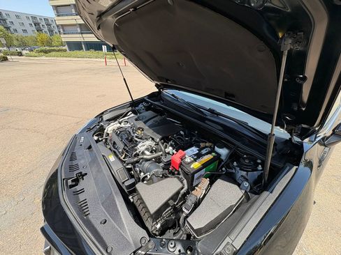 Used 2020 Toyota Camry SE FWD image 21