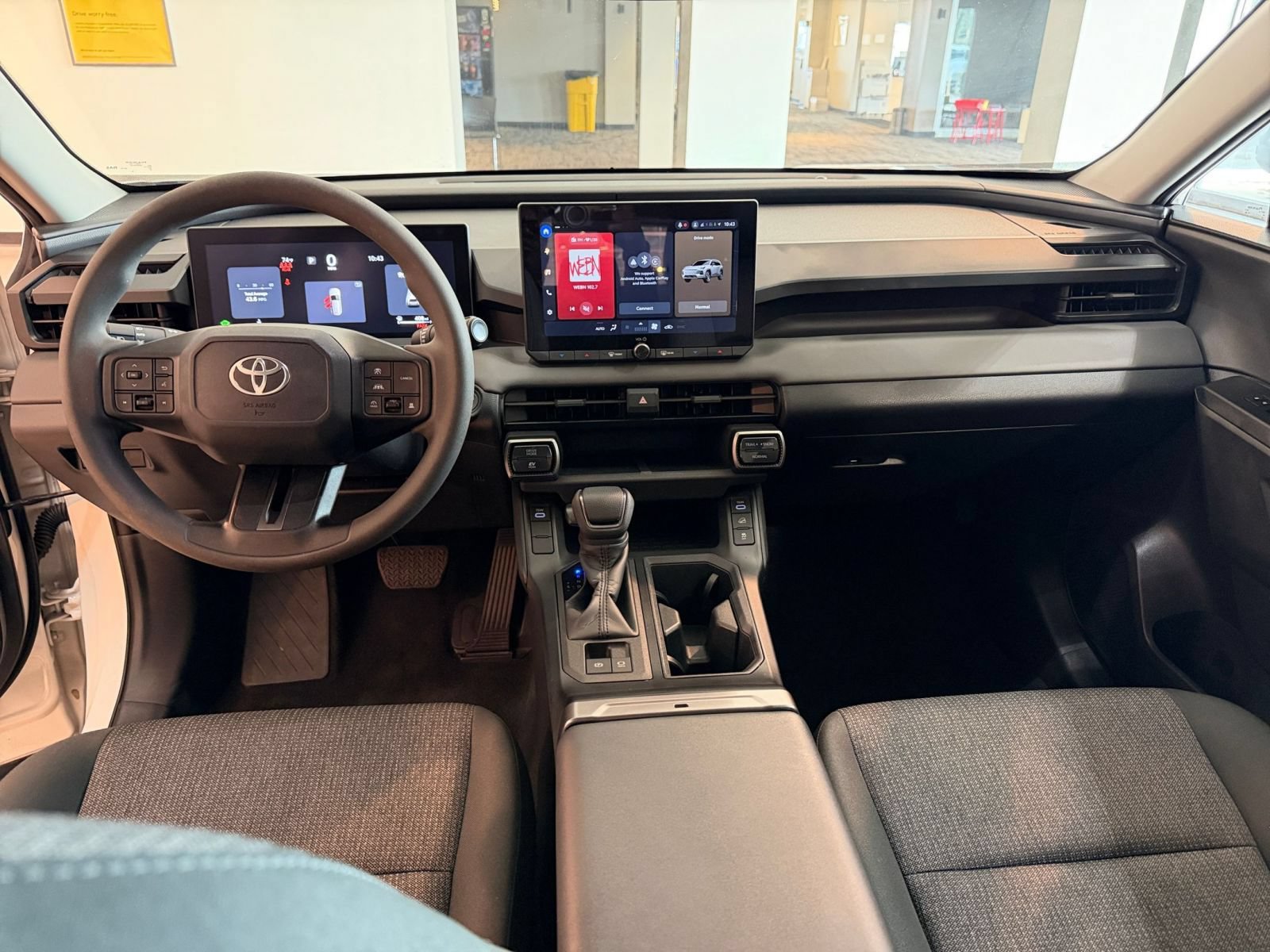 Used 2026 Toyota RAV4 LE AWD/4WD image 32