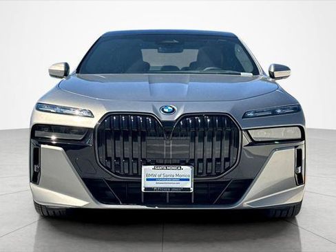 New 2026 BMW 750e xDrive w/ Executive Package AWD/4WD image 8