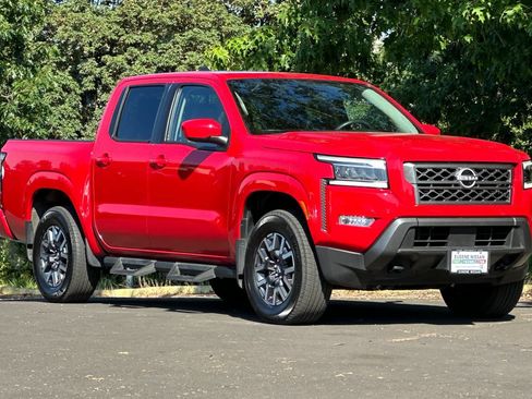 Used 2024 Nissan Frontier SL w/ Technology Package AWD/4WD image 9