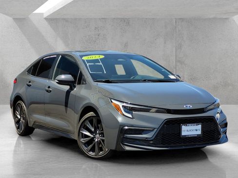 Used 2024 Toyota Corolla SE FWD image 1