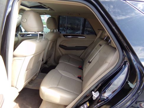 Used 2014 Mercedes-Benz ML 350 4MATIC image 11