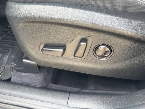 Used 2018 Kia Sorento FWD image 14