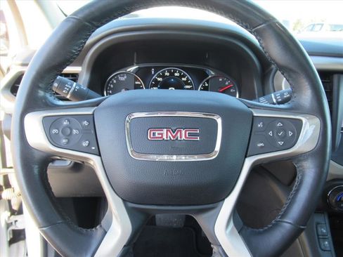 Used 2019 GMC Acadia Denali w/ Technology Package image 25