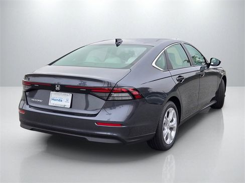 New 2025 Honda Accord LX image 4