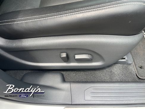 Used 2024 Nissan Murano SL image 17