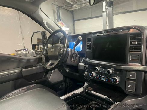Used 2023 Ford F250 Lariat w/ Sport Appearance Package image 27