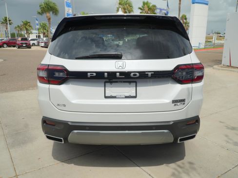 New 2026 Honda Pilot Elite image 6