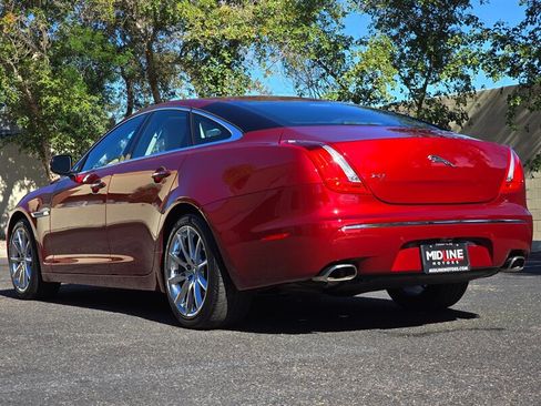Used 2012 Jaguar XJ RWD image 8