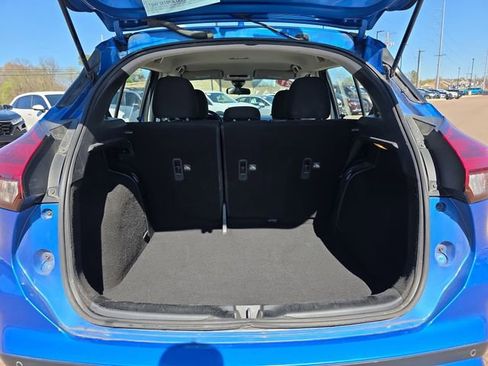 Used 2021 Nissan Kicks SV image 15