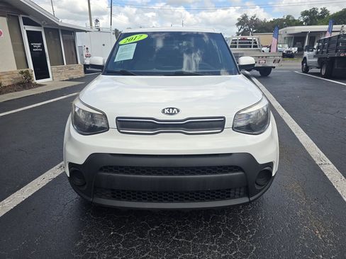 Used 2017 Kia Soul FWD image 12