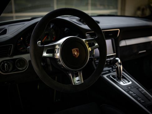 Used 2015 Porsche 911 GT3 RWD image 53
