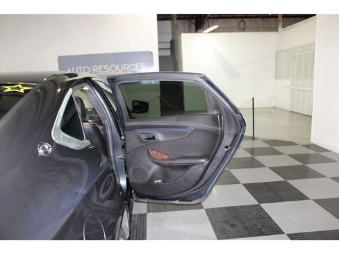 Used 2015 Chevrolet Impala LT image 23