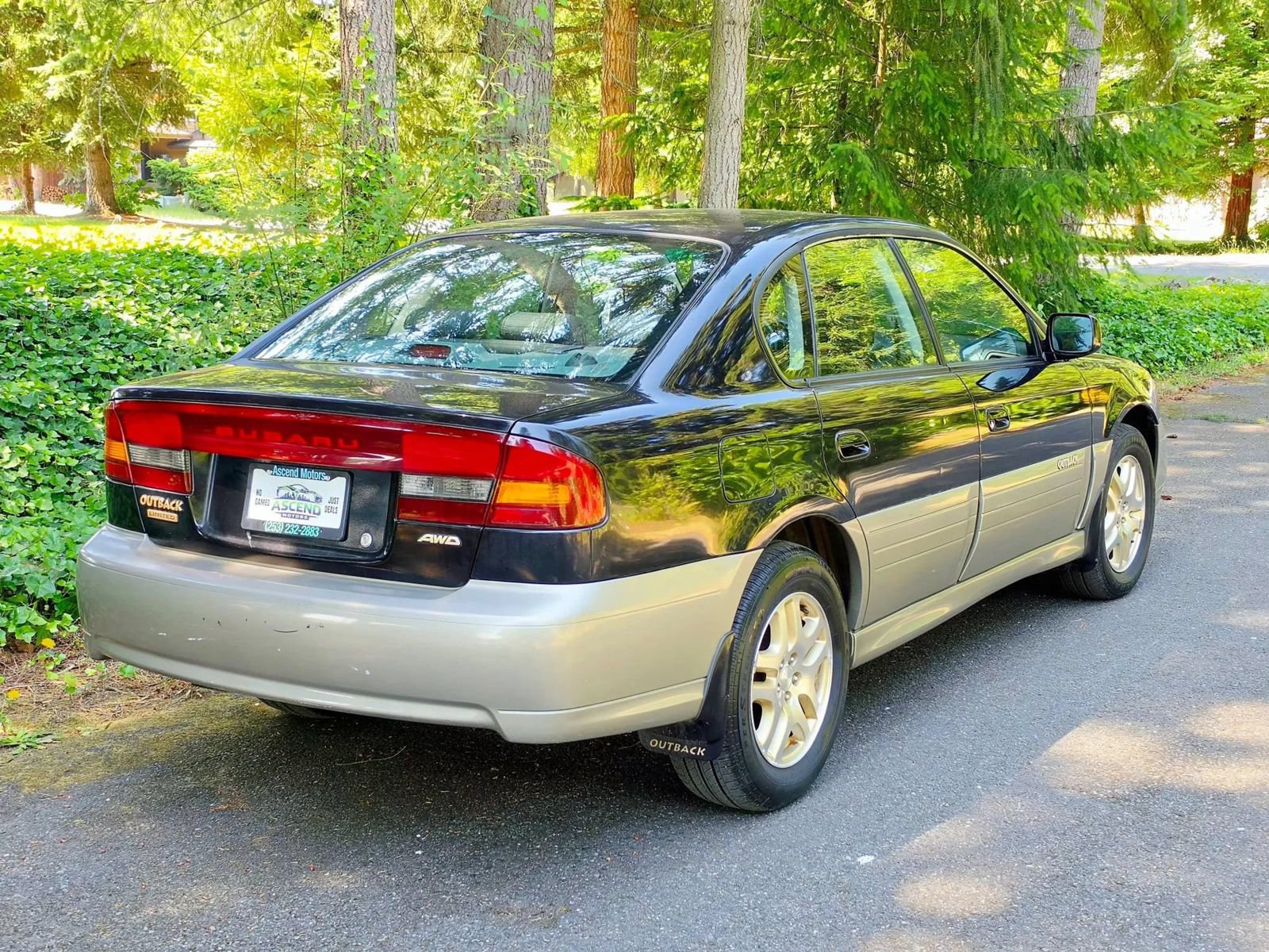 Used 2001 Subaru Outback Limited AWD/4WD image 5