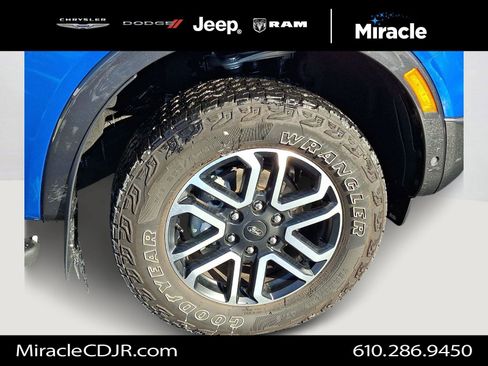 Used 2024 Ford Ranger Lariat w/ FX4 Off-Road Package image 8