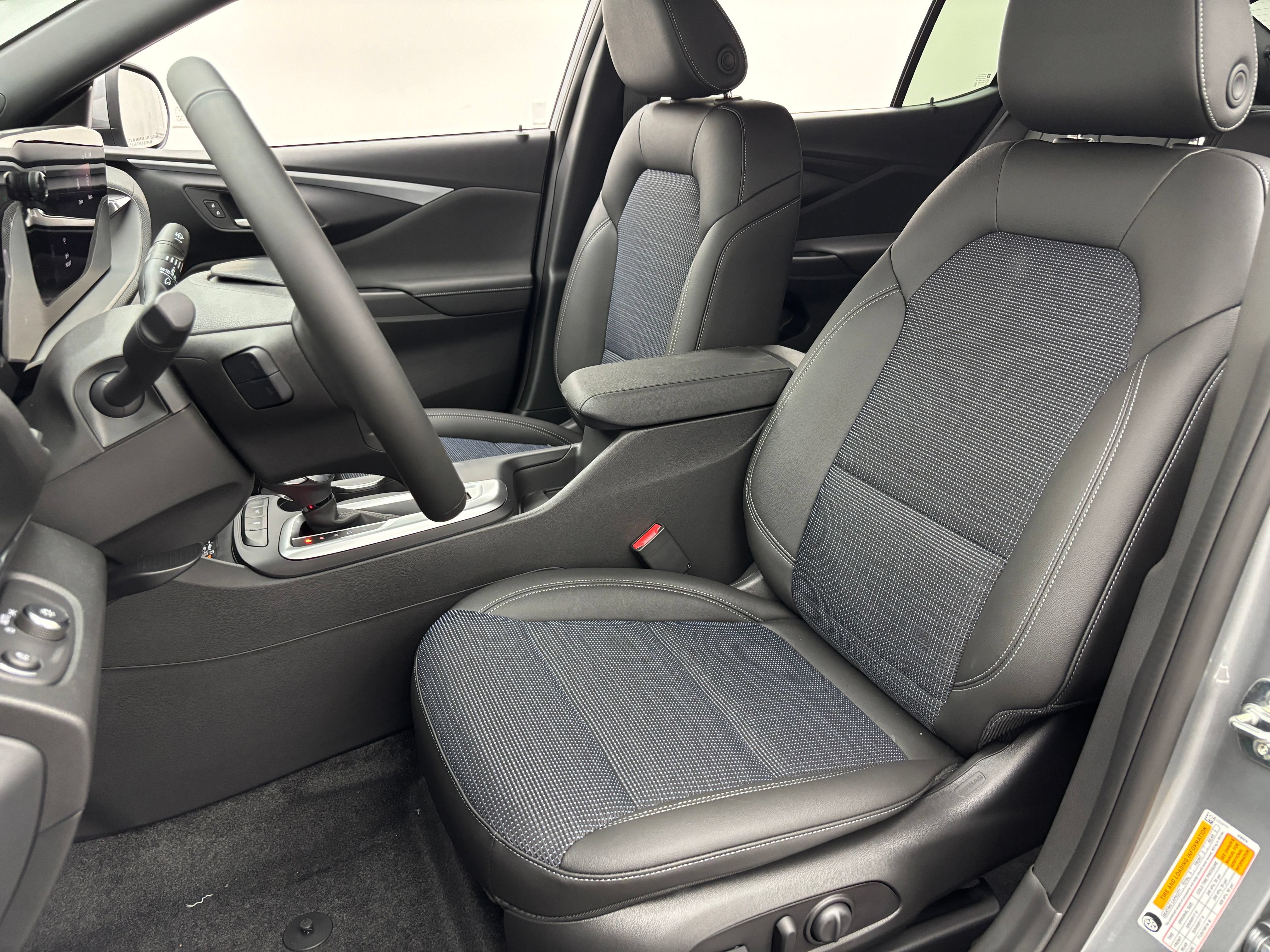 New 2026 Buick Envista Sport Touring w/ Convenience I Package FWD image 17