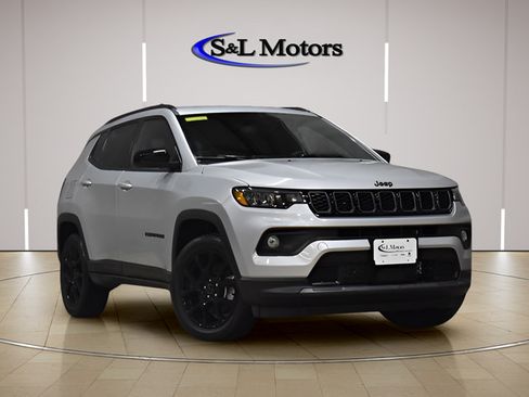 New 2026 Jeep Compass Latitude AWD/4WD image 1