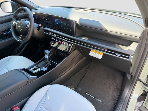 New 2026 Hyundai Santa Cruz SEL FWD image 13