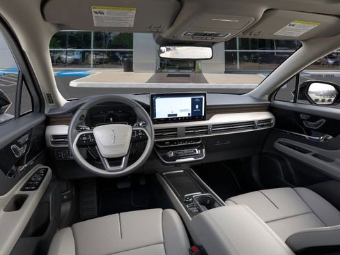 New 2026 Lincoln Corsair Grand Touring image 9