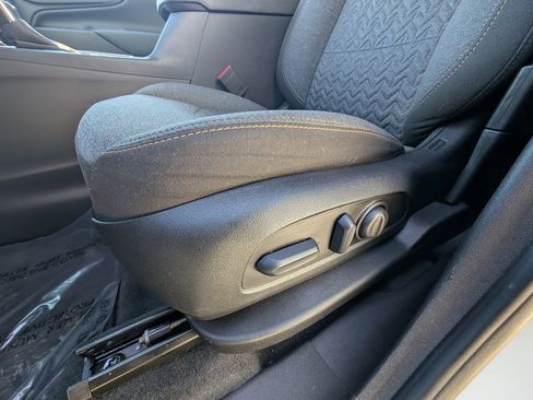 Used 2024 Chevrolet Equinox LT image 14