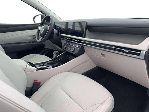 New 2026 Hyundai Tucson SE image 15