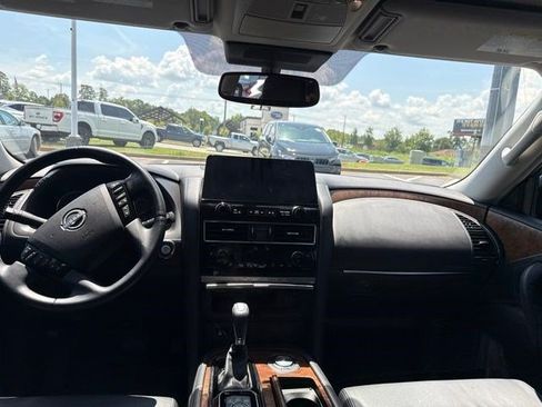 Used 2023 Nissan Armada SL w/ Captain's Chairs Package RWD image 8