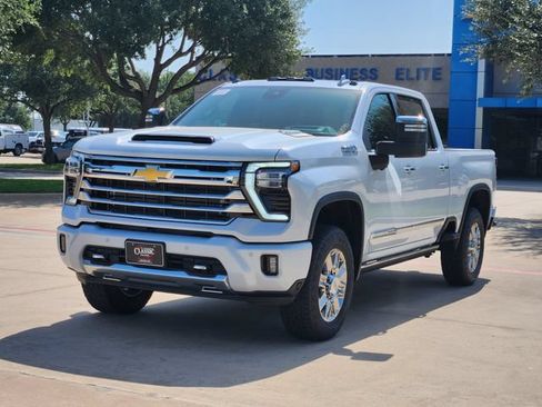 New 2026 Chevrolet Silverado 2500 High Country w/ High Country Premium Package AWD/4WD image 12