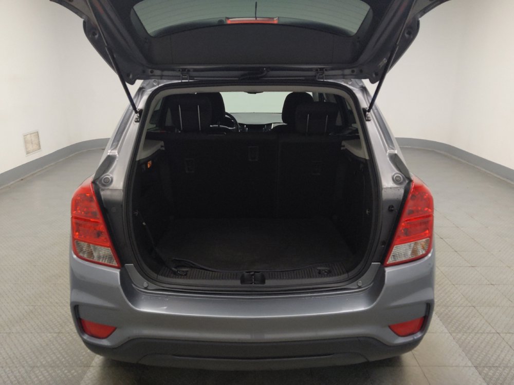 Used 2020 Chevrolet Trax LS w/ Tint and Cruise Package FWD image 29