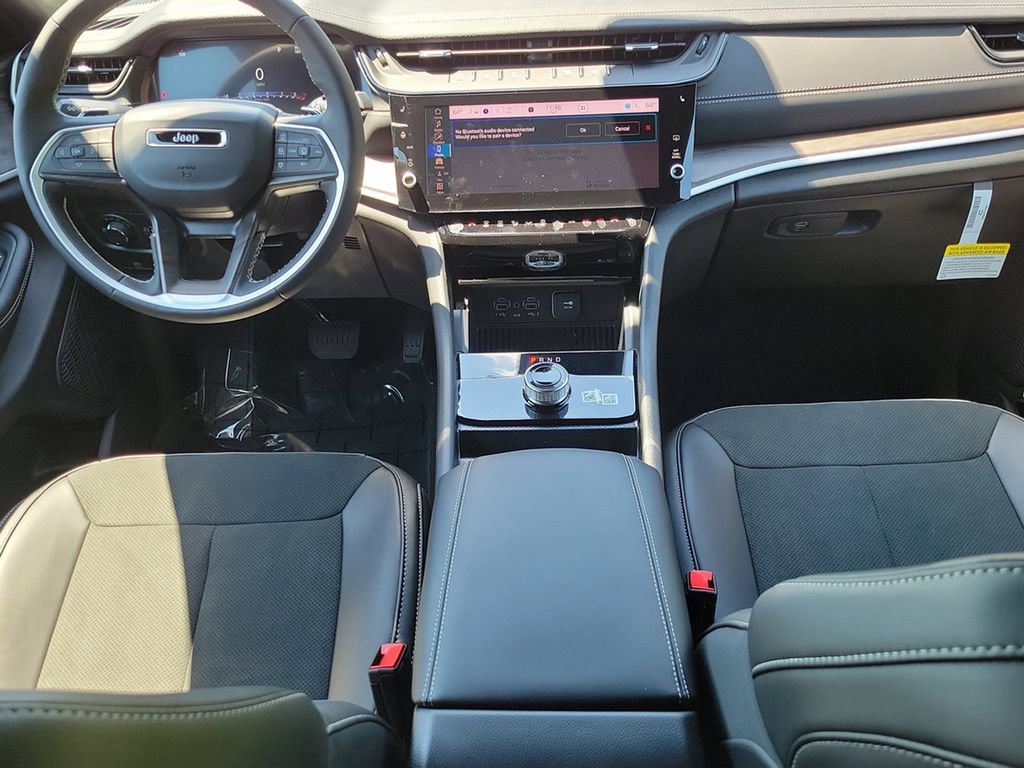 New 2026 Jeep Grand Cherokee L 2WD image 10