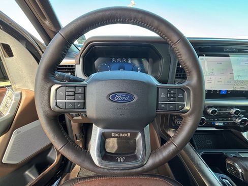 Used 2025 Ford F150 King Ranch w/ FX4 Off-Road Package image 17