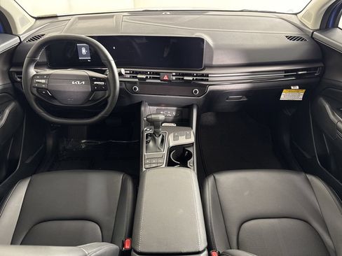 New 2026 Kia Sportage EX FWD image 17