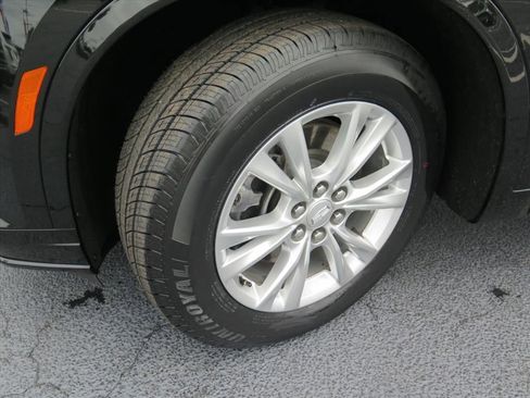 Certified 2024 Cadillac XT6 Luxury FWD image 26