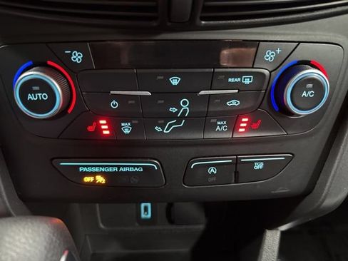 Used 2018 Ford Escape SE AWD/4WD image 4