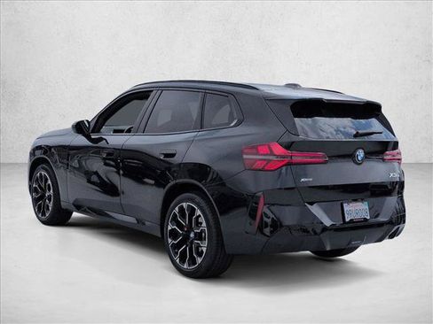 Used 2025 BMW 330i Sedan w/ M Sport Package RWD image 8