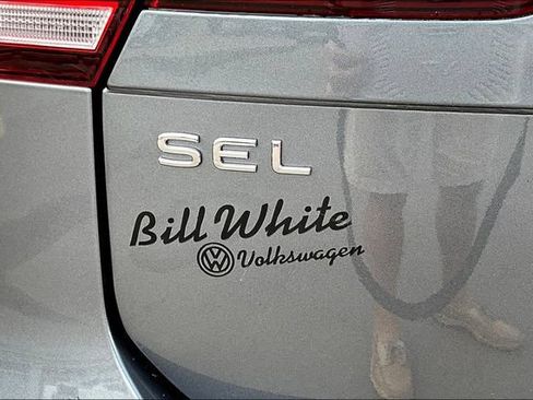 Certified 2024 Volkswagen Tiguan SEL R-Line AWD/4WD image 26