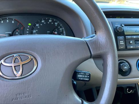 Used 2003 Toyota Camry LE image 23