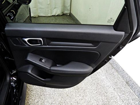 Used 2024 Honda Civic EX-L image 12