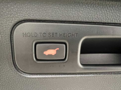 New 2025 Honda Pilot Touring image 33