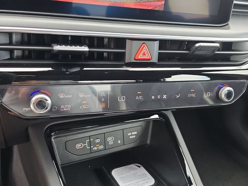 New 2026 Kia K5 GT-Line w/ GT-Line Premium Package FWD image 25