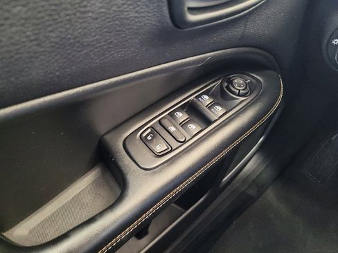 Used 2020 Jeep Compass Latitude w/ Cold Weather Group AWD/4WD image 27