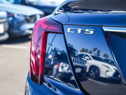 Used 2020 Cadillac CT5 Premium Luxury image 7