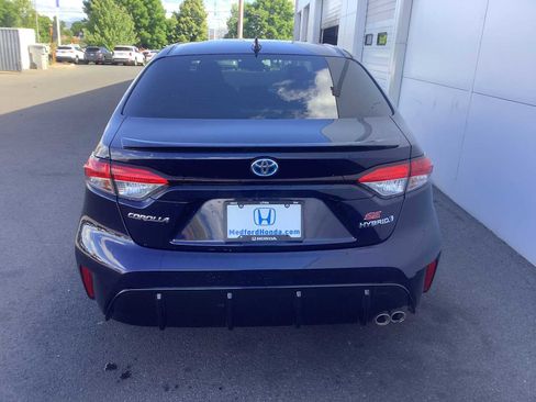 Used 2024 Toyota Corolla SE w/ SE Package AWD/4WD image 5